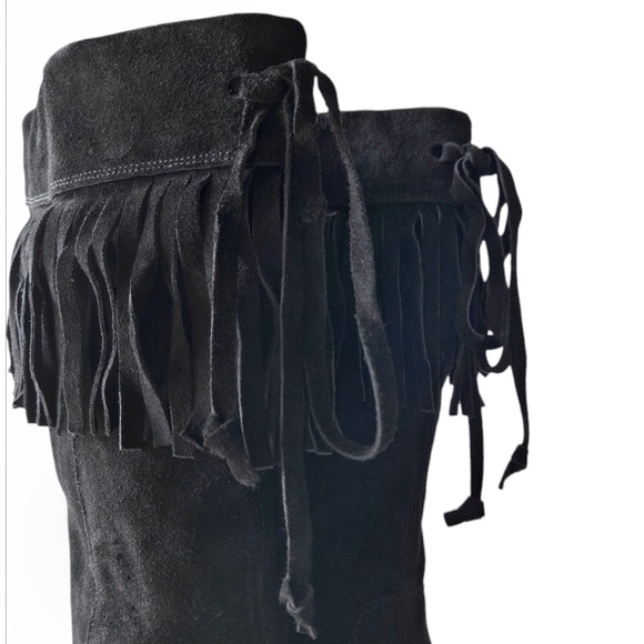STEVE MADDEN Black Suede Fringe Moccasin Boots Boho 9 Spain - Picture 7 of 10